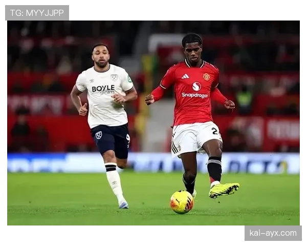 曼联青训体系持续发力,新星涌现彰显未来实力 曼联青训体系持续发力,新星涌现彰显未来实力