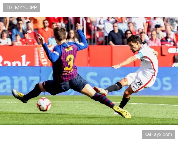 塞维利亚传统强队地位面临动摇,球队竞争力逐步下滑引发关注 塞维利亚传统强队地位面临动摇,球队竞争力逐步下滑引发关注