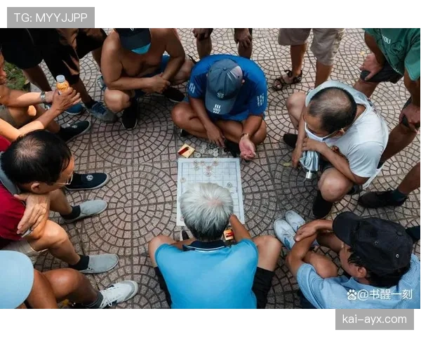 蔡赟赛场像个狠人，生活里却爱蹲街头小店点碗面，这反差太能打
